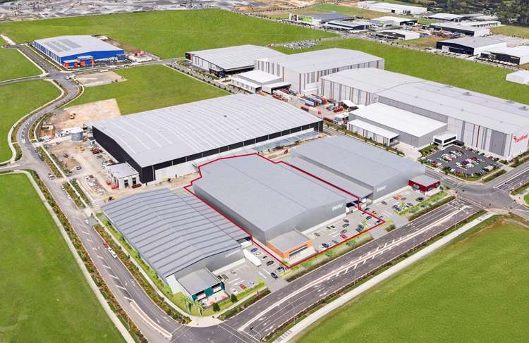 Warehouse 2/84 Maketu Road_0