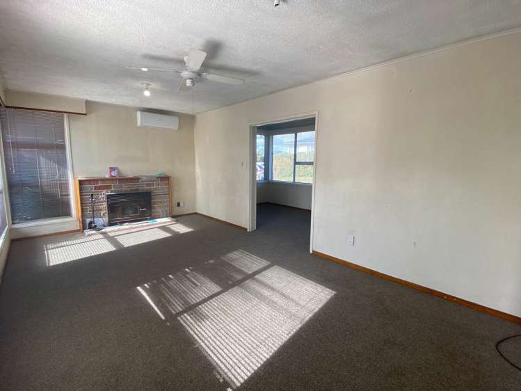 9 Sutton Avenue Mangere East_5