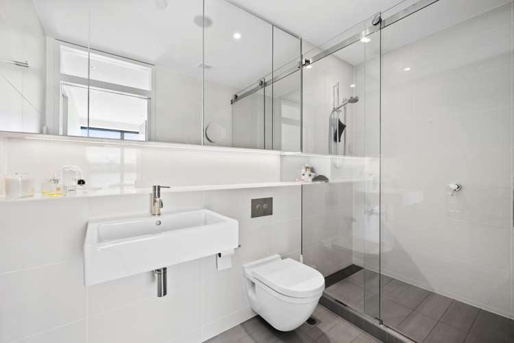 2a/6 Clyde Quay Wharf Te Aro_14