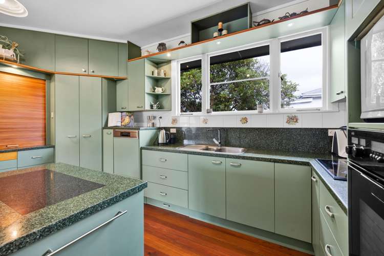 6 Egmont Street Hawera_18