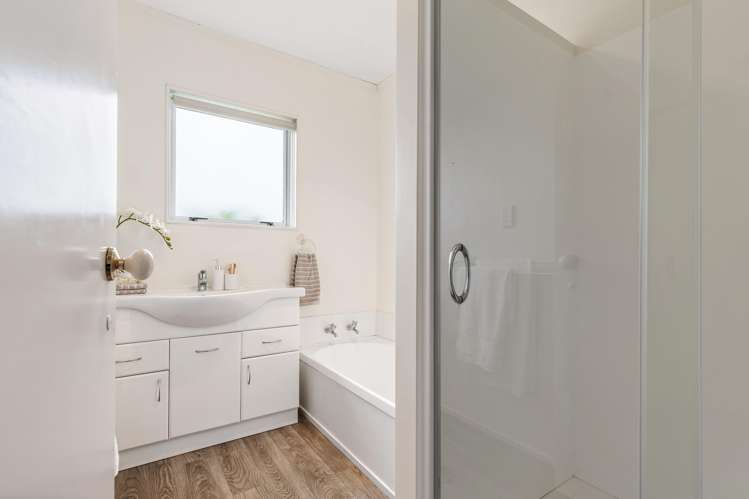 130D Lakeside Drive Orewa_16