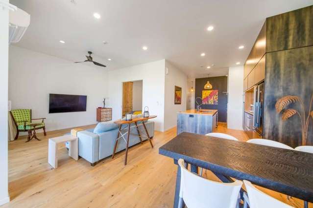 401/11 Oceans Resort, Marina Road 11634_2