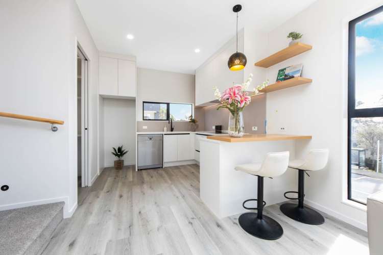 6-10/134 & 136 Mokoia Road_4