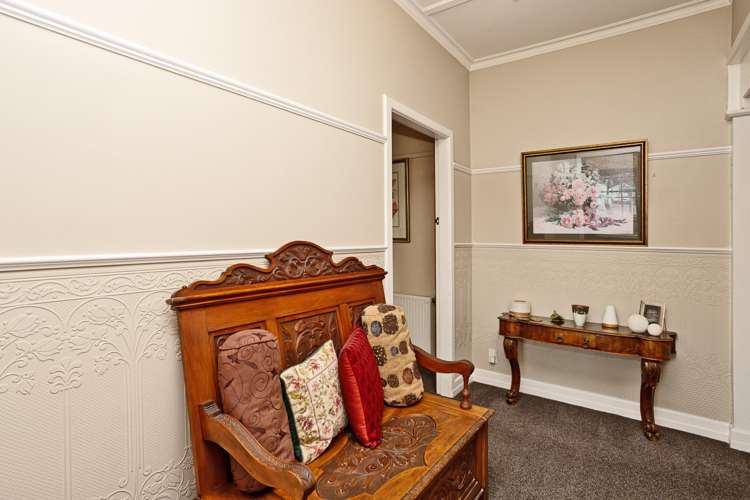 7 Antrim Street Windsor_17