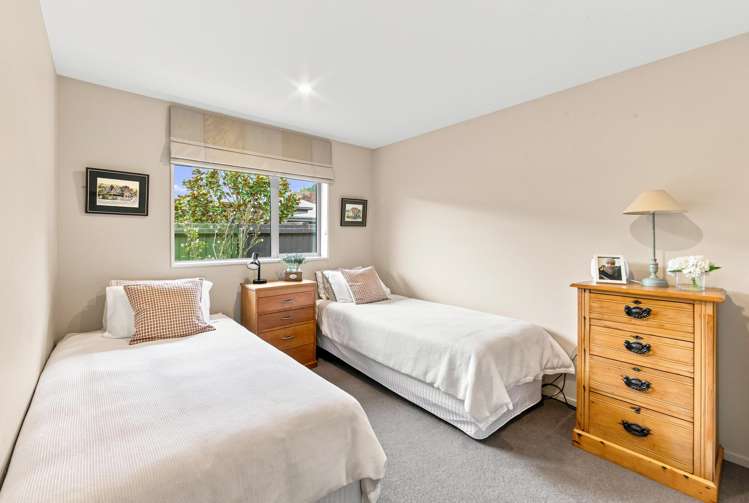 17 The Tors Heathcote Valley_15