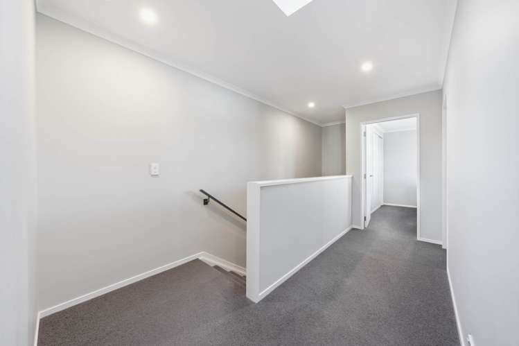21 Danga Lane Hobsonville_17