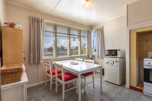 18 Christian Street Dannevirke_2