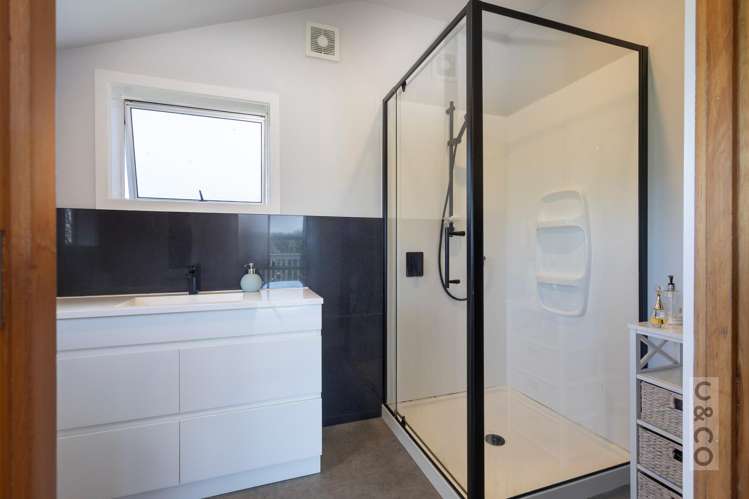 83 Mount Albion Rise Taupaki_36