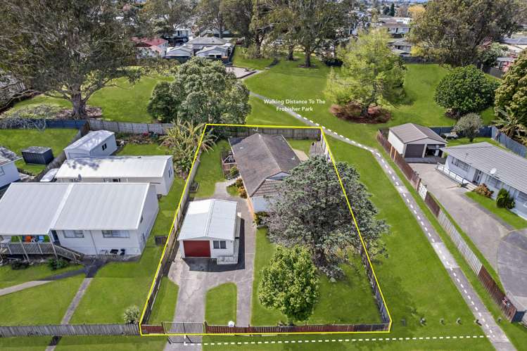24 Frobisher Way Clendon Park_1