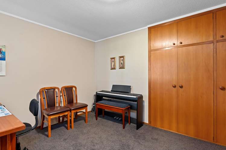 238 Beach Road East Elgin_14