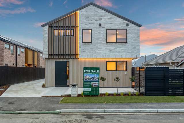 Freehold| Cashmere High Zone| Selling fast!