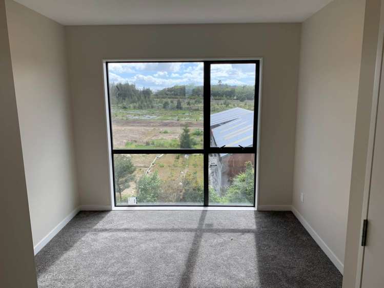 42 Willowherb Lane Hobsonville_12