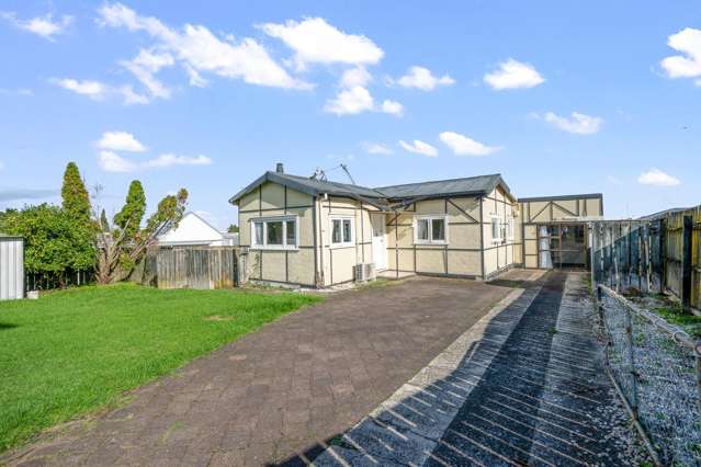 Do-Up Gem at Takanini Road