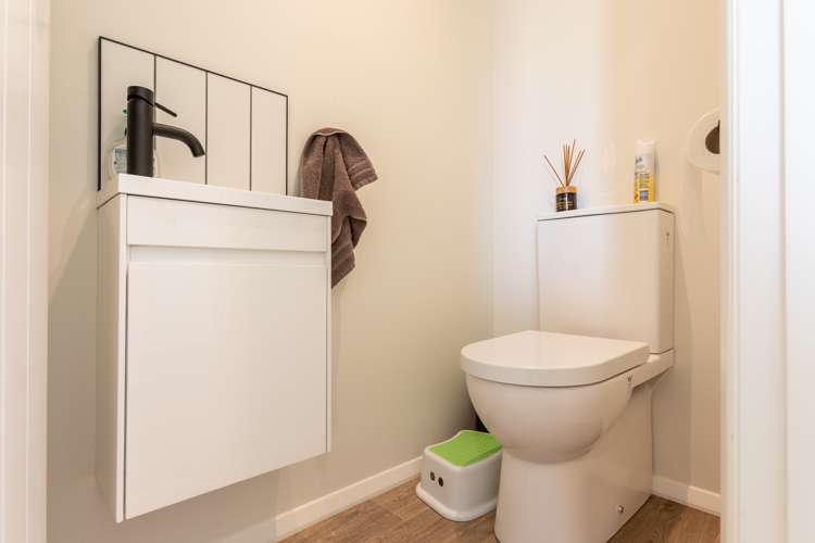 12 Thyra Street Dannevirke_16