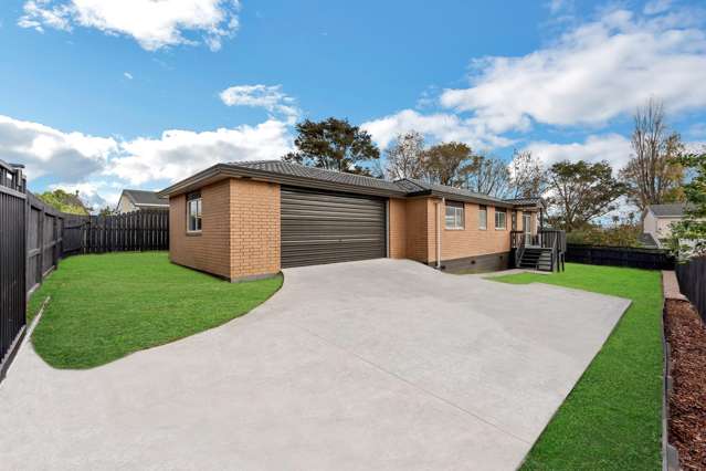 4-Bedroom Brick & Tile on Freehold Land!