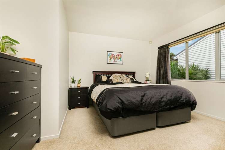 48 Makora Road Massey_12