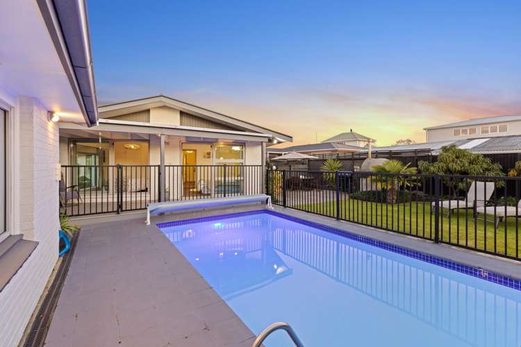 87 Cotswold Avenue Bishopdale_16