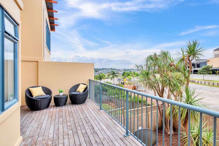 2/12 Pannill Place Oteha_9