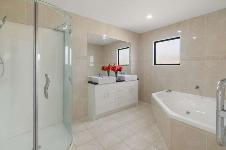 9 Kaseng Place East Tamaki Heights_16