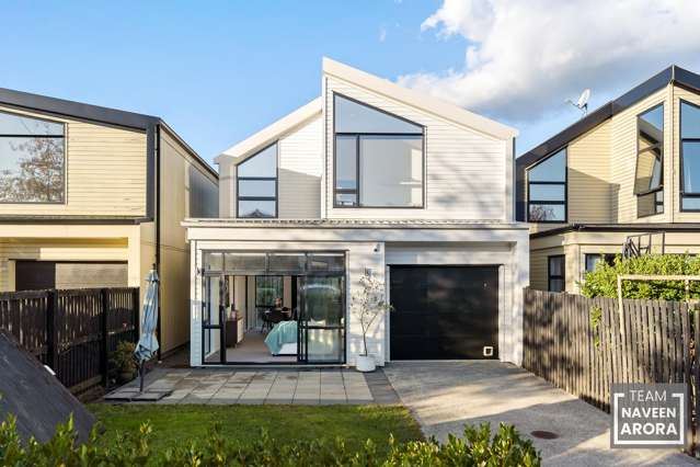 Well Presented-Ready for New Owners !