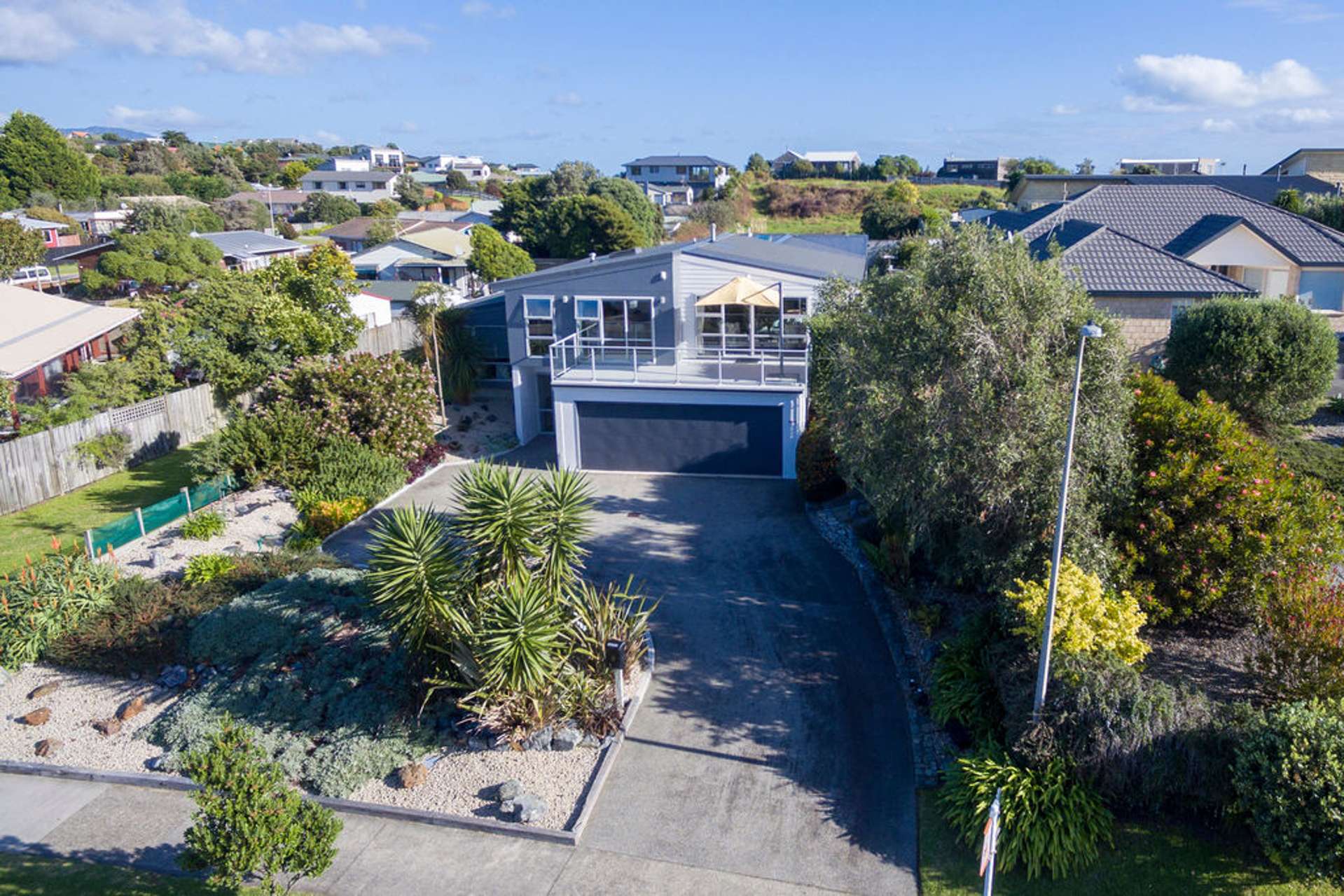 8 Barrett Drive Waikanae Beach_0