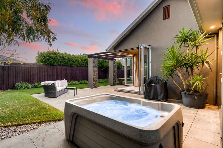 141 Aston Drive Waimairi Beach_30