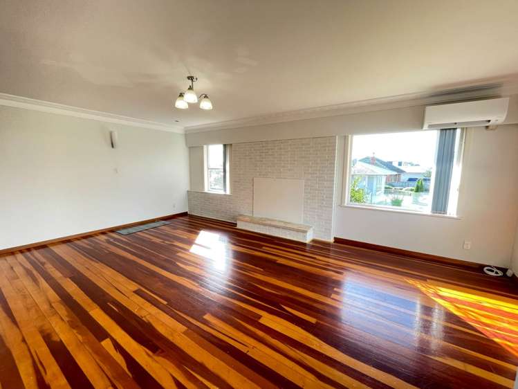 36 Vera Road Te Atatu South_1