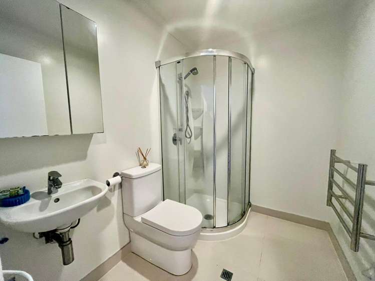 25M George Street Mt Eden_11