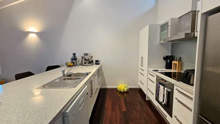 2/19 Westwell Road Belmont_14