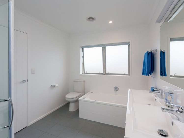 2 Margaret Alice Close Whalers Gate_6