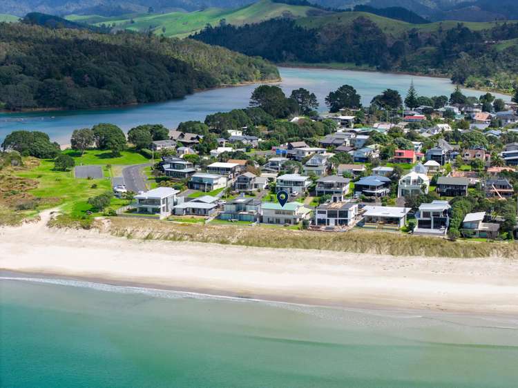 106 Pohutukawa Crescent Whangamatā_18