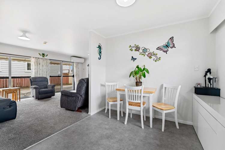 12A Armstrong Avenue 11600_1