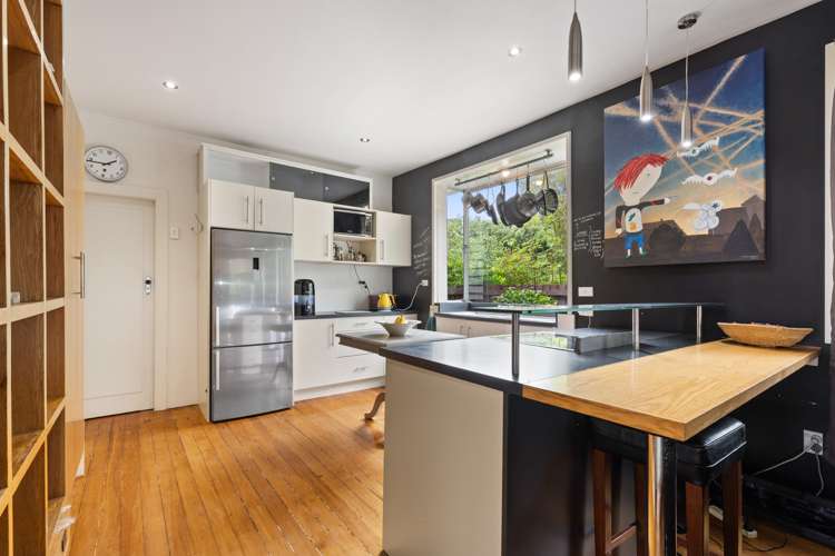 18 Birdwood Avenue Beckenham_14