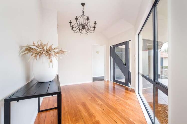 55 Regents Park Dr Casebrook_13