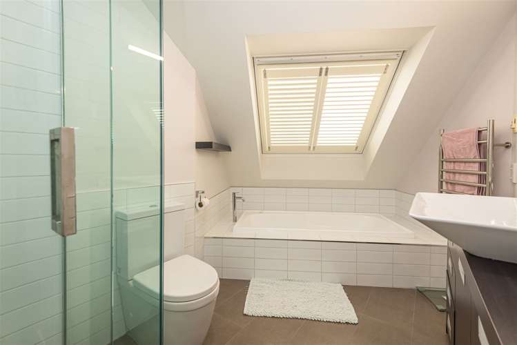 28 Drayton Drive Mount Pleasant_13