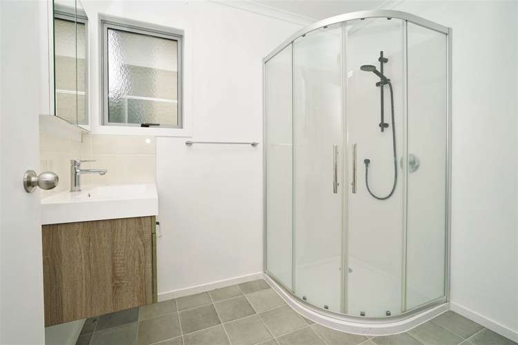 37 Dryden Road Enderley_10