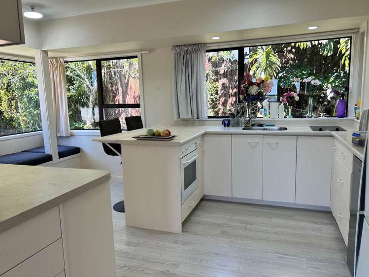 2/40 Ocean View Road Hillcrest_7