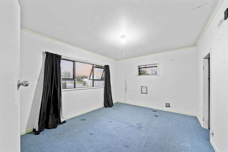 8 View Road Mangere_11