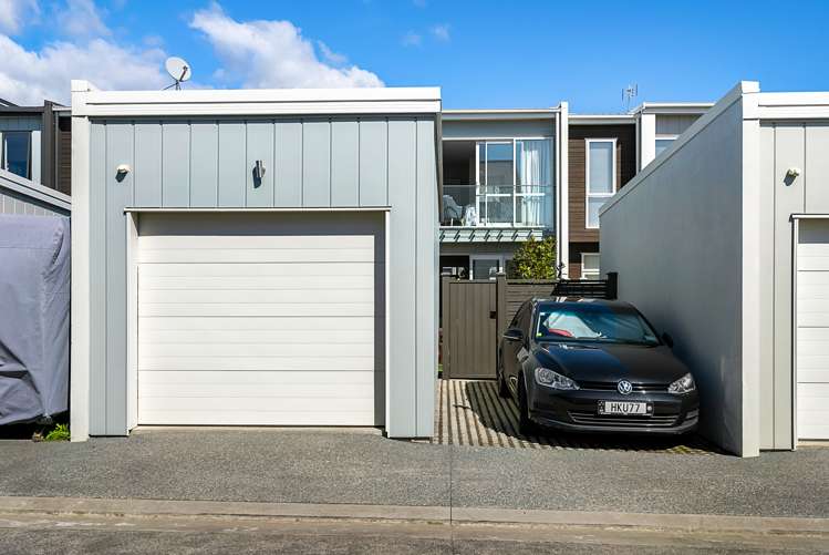 142 Seventh View Avenue Beachlands_24