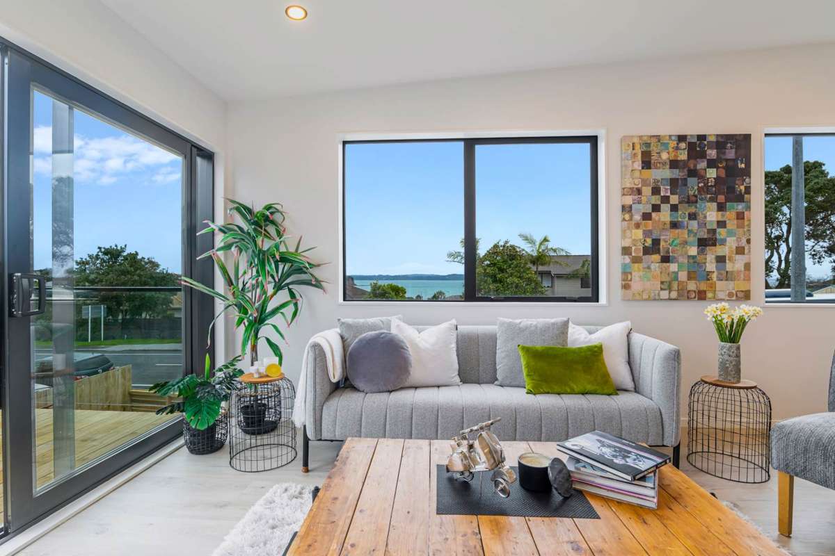 935 Whangaparaoa Road_1