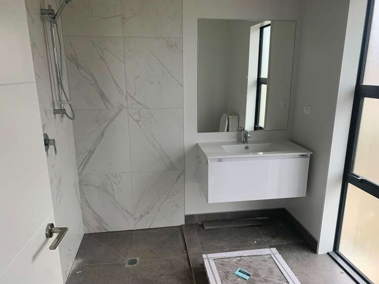 184 Faringdon Boulevard Rolleston_25