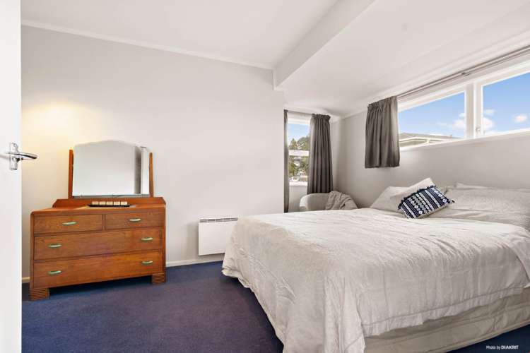 1 Edgerton Road Te Atatu Peninsula_13