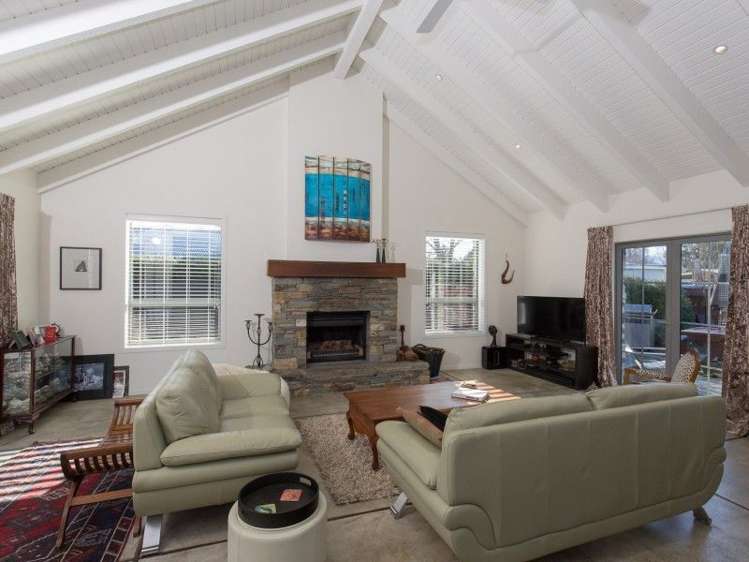 54 Dale Street Albert Town_2