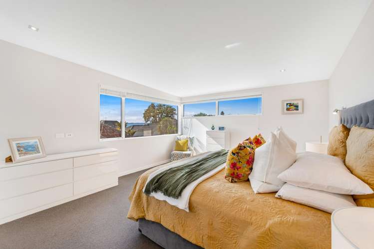 33 Luplau Crescent Cockle Bay_17