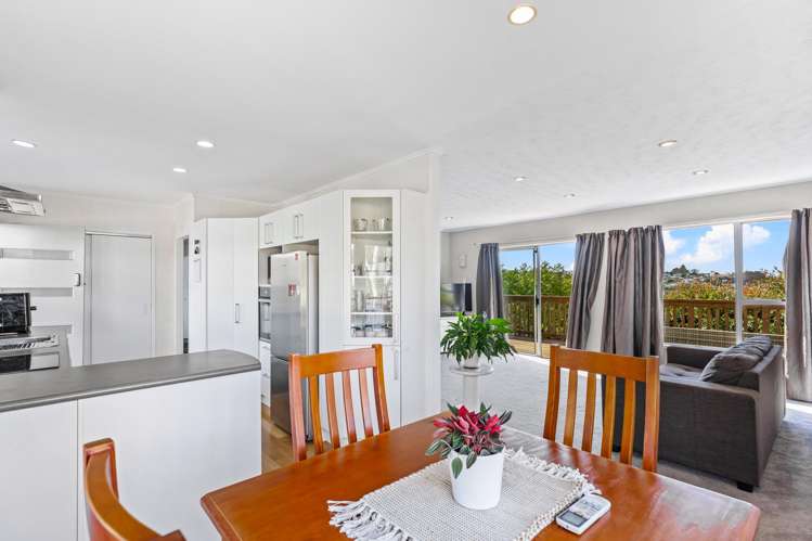 13 McClintock Road Massey_9