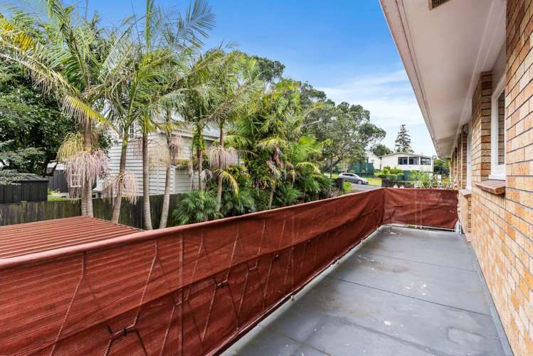 2/3 Howe Street Howick_7