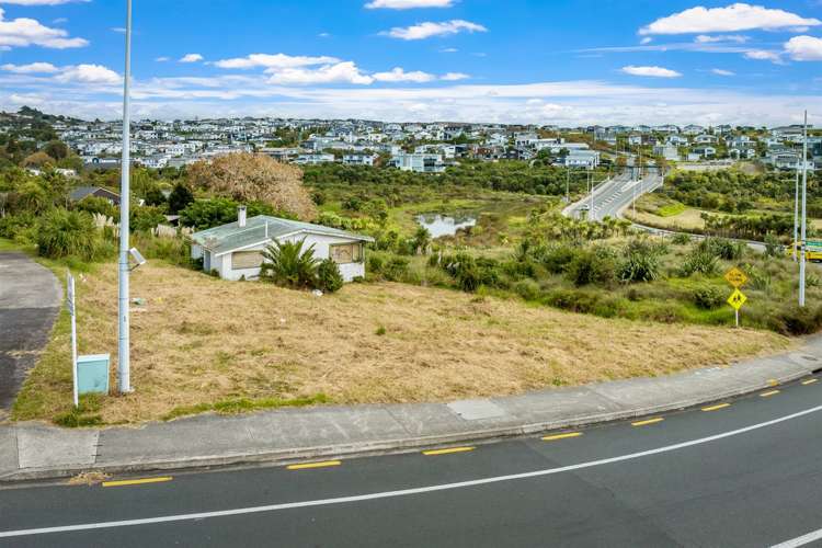 1088 Beach Road Torbay_10