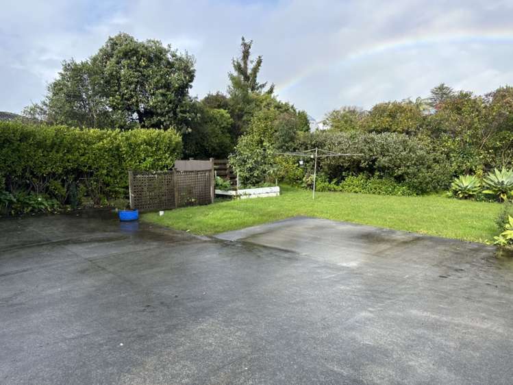32 Chartwell Avenue Glenfield_18