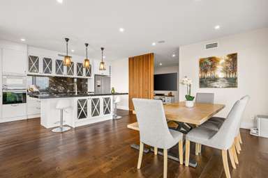 110 Grovenor Drive_2