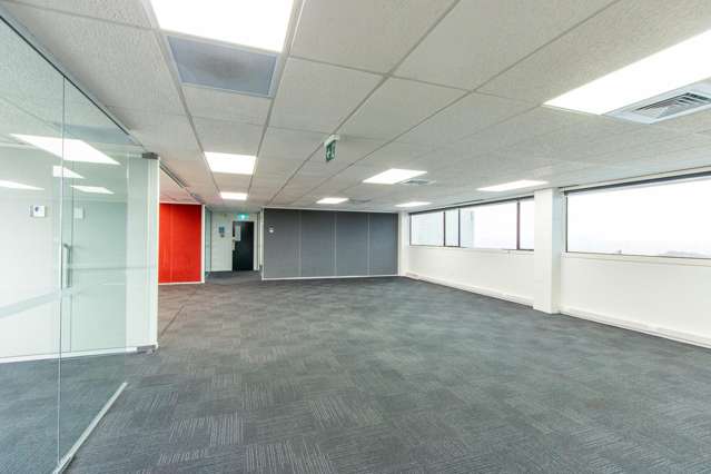 Office 1/84-90 Mokoia Road Birkenhead_2